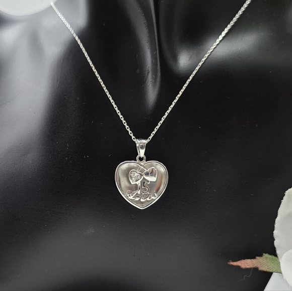 ♥️ 15 ANOS STERLING SILVET NECKLACE - Picture 2 of 4